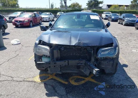 2019 Chrysler 300 300S z USA, uszkodzony, nr VIN 2C3CCABG8KH515237